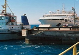 اغلاق ميناء نويبع لسوء الاحوال الجوية