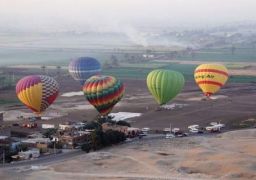 انطلاق 14 رحلة بالون طائر بالأقصر