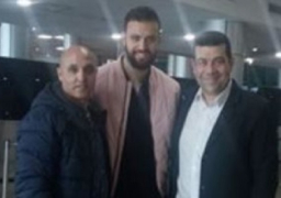 حمدى النقاز يصل القاهرة للانضمام للزمالك