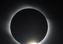 البحوث الفلكية: خسوف كلي للقمر لن يتم رؤيته بمصر الأربعاء