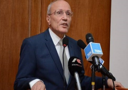 سلطان والعصار يفتتحان معرض منتجات مصانع الإنتاج الحربي