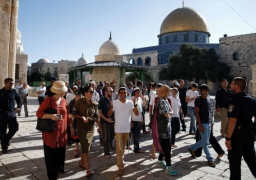 عشرات المستوطنين يقتحمون “الأقصى”