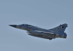 مقاتلات قطرية تعترض طائرة مدنية إماراتية