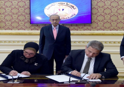 اسماعيل يشهد توقيع بروتوكول “الشباب” وجهاز تنمية المشروعات