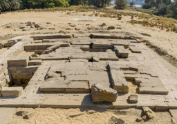 بالصور …. اكتشاف بقايا معبد رومانى بكوم الرصرص بأسوان