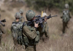 الاحتلال الإسرائيلي يتوغل في غزة ويبعد شابا مقدسيا عن سكنه