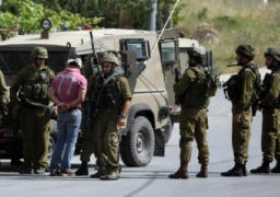 الاحتلال يعتقل 20 فلسطينيا من الضفة الغربية والقدس