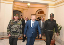 الخشت يلتقي قائد الدفاع العسكري ويشيد بتضحيات الجيش