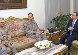 السيسي يبحث مع قائد القيادة المركزية الأمريكية الارتقاء بالتعاون العسكري