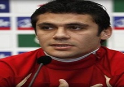 الكاف يدعو احمد حسن لحضور نهائى أفريقيا للمحليين