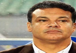 جلال يشرح للاعبي الزمالك أخطاء لقاء بتروجيت