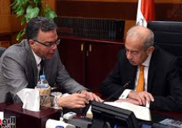 رئيس الوزراء يستعرض مع وزيرالنقل خطة تطوير مرفق السكك الحديدية ومترو الأنفاق