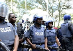 مقتل 5 شرطيين وجندي في هجوم بجنوب افريقيا
