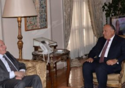 وزير الخارجية يبحث مع عزام الأحمد تطورات ملف المصالحة الفلسطينية