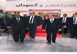شهد السيد الرئيس/ عبد الفتاح السيسي اليوم، وبصحبته الرئيس السوداني/ عمر البشير حفل الأسرة المصرية، والذي تم تنظيمه بإستاد القاهرة الدولي