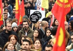 آلاف يتظاهرون فى أوروبا اعتراضا على عمليات الجيش التركى بعفرين السورية