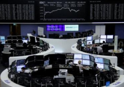 أسهم أوروبا تهبط مع عودة المخاوف التجارية