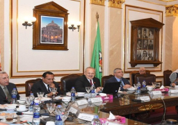 الخشت يوجه باحثي الجامعة لايجاد حلول للحد من الاستيراد