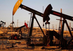 النفط يرتفع بفعل توترات الشرق الأوسط وتعافي الأسواق العالمية