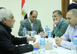 الوفد الأمنى المصرى فى غزة يبحث مع محافظ القطاع تفعيل المصالحة الفلسطينية