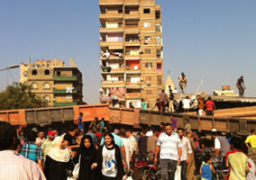 محلب ووزير النقل يتفقدان موقع حادث قطارى المناشى بالبحيرة بشكل مفاجىء