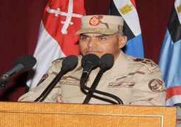 وزير الدفاع يكرم المجندين المشاركين في العملية الشاملة