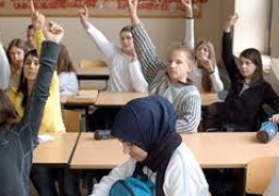 النمسا تنوي فرض حظر على الحجاب