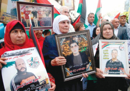 البرلمان العربي يطالب بتحقيق أممي فى جرائم إسرائيل ضد الاسرى الفلسطينيين