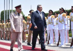 وزير الدفاع يلتقى نظيره اليونانى لبحث زيادة التعاون المشترك بين البلدين