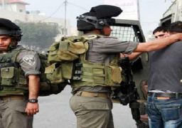 سلطات الاحتلال تعتقل أحد حراس المسجد الأقصى