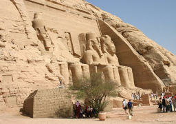 معابد أبوسمبل تستقبل 1700 سائح