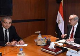 شريف اسماعيل يبحث عددا من الملفات المشتركة مع وزيري التموين والزراعة