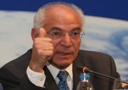 فاروق الباز: مستقبل مصر الحقيقى فى يد الشباب