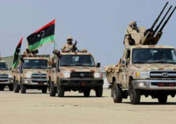 الجيش الليبي يسيطر على معسكر الحيلة “مقر الإرهابيين” في درنة.