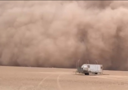 موجة غبارية كثيفة ورياح شديدة تضرب الكويت