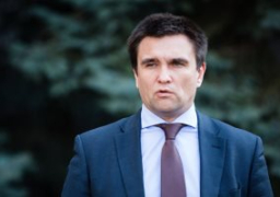 شكري ونظيره الأوكراني يؤكدان عمق العلاقات بين البلدين