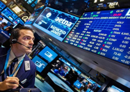 أسهم أمريكا تتراجع مع ارتفاع عائد السندات