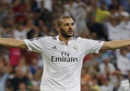 إصابة بنزيما تثير الذعر في مران ريال مدريد