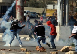 اصابة 1143 فلسطينيا على حدود قطاع غزة في جمعة عمال فلسطين