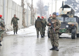 “الدفاع الأفغانية”: قوات الجيش ترد على هجمات طالبان في إقليم قرب الحدود مع إيران