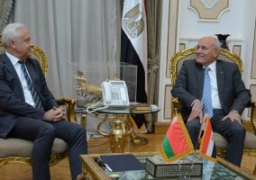 وزير الدولة للانتاج الحربي يبحث مع سفير بيلاروسيا سبل تعزيز التعاون المشترك فى مجالات التصنيع
