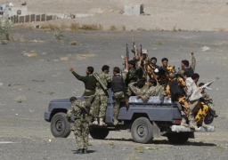 مقتل 10 عناصر حوثية فى مواجهات مع القوات اليمنية بالبيضاء