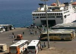 تداول 706 شاحنة بموانئ البحر الاحمر