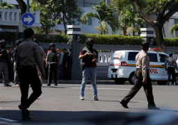 تفجير انتحاري يستهدف مقرا للشرطة في أندونيسيا