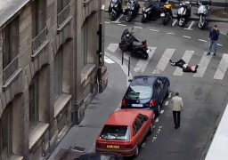 قتيل و4 جرحى بحادثة طعن في باريس .. وداعش يتبنى