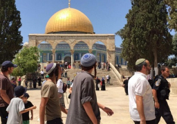 مستوطنون يقتحمون الأقصى بحراسة مشددة من شرطة الاحتلال