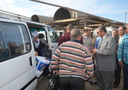 تواجد أمنى مكثف بمواقف الأجرة ومحاضر فورية للسائقين الممتنعين عن تحميل الركاب