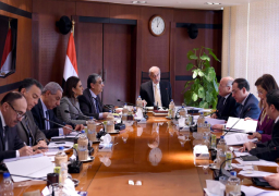 اليوم.. أول اجتماع لحكومة تسيير الأعمال برئاسة شريف إسماعيل