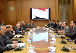 “العصار” و”مميش” يبحثان سبل التعاون المشترك لتنمية محور قناة السويس