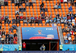 “الفيفا” يحقق في خلو آلاف المقاعد بمباراة مصر وأوروجواي